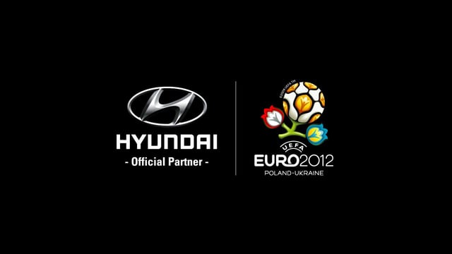 Болельщики и футболисты отмечают финал EURO 2012 с Hyundai