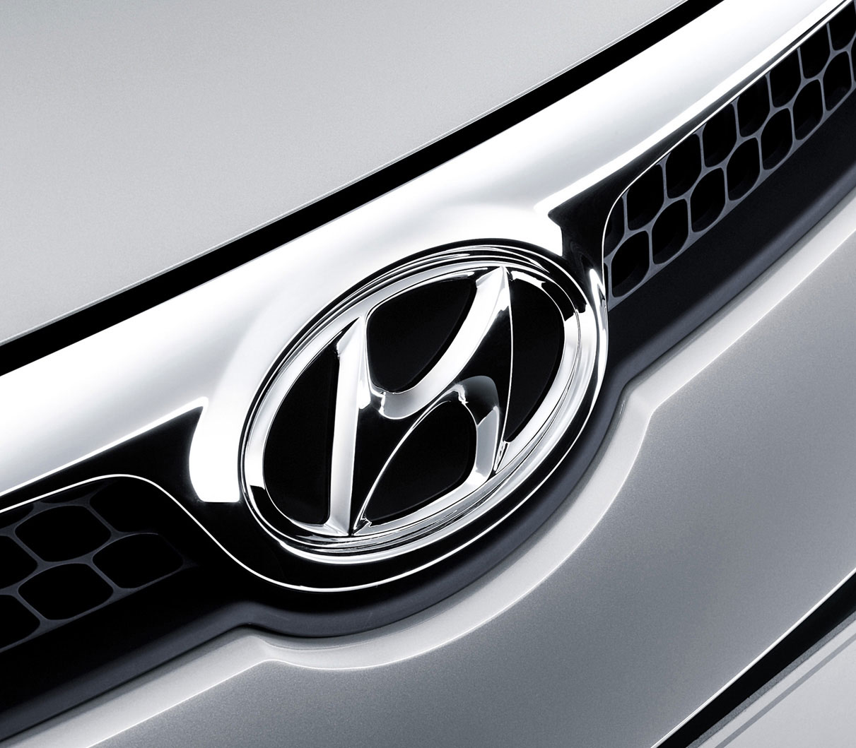 Hyundai проводит тест-драйв электромобилей на топливных элементах в Северной Европе